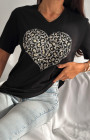 Büyük Beden Siyah Kalp Desenli V-Yaka T-Shirt Büyük Beden Siyah Kalp Desenli V-Yaka T-Shirt