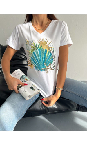 İnci Desenli V-Yaka T-Shirt