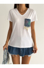 Kot Cep Desenli V-Yaka T-Shirt Kot Cep Desenli V-Yaka T-Shirt