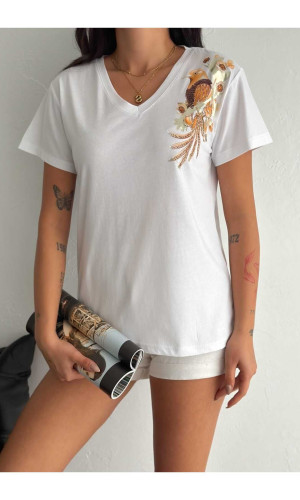 Sarı Kuş Desenli V-Yaka T-Shirt