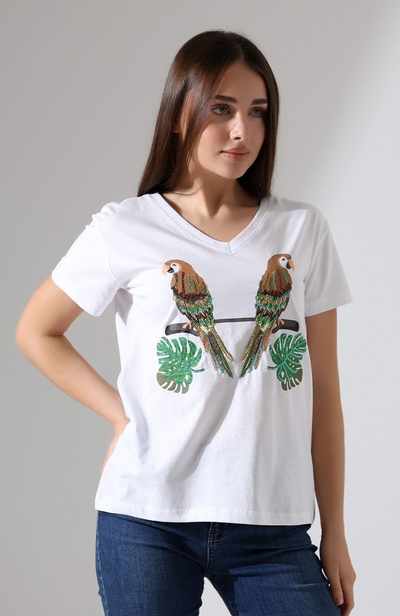 Kuşlar Desenli V-Yaka T-Shirt Kuşlar Desenli V-Yaka T-Shirt