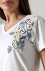 Papatya Desenli V-Yaka T-Shirt Papatya Desenli V-Yaka T-Shirt